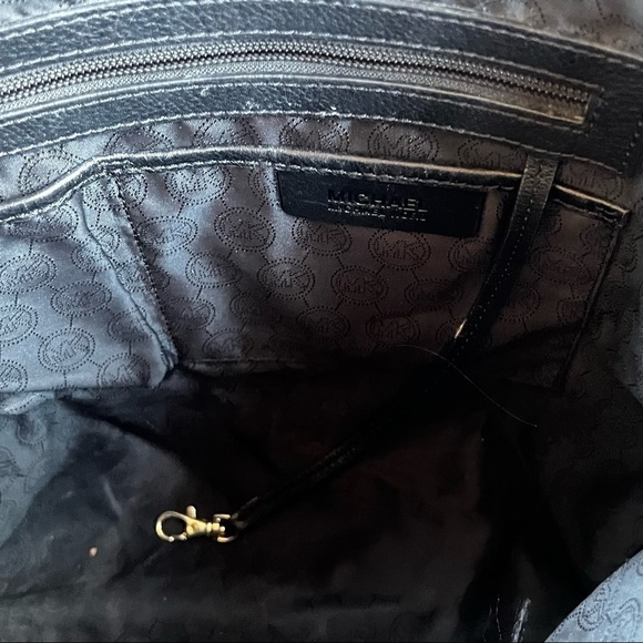 MICHAEL KORS JET SET SIGNATURE LARGE TOTE SAFFIANO LEATHER EUC - Picture 6 of 12